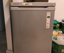 PowerPoint Compact/Under-Counter Freezer (Model: SF-103/AS)