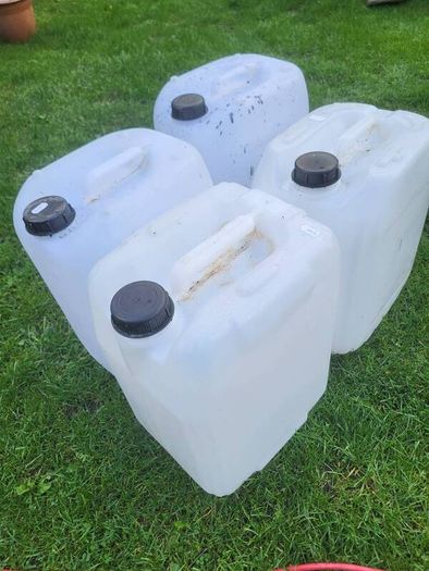 20L Jerry cans