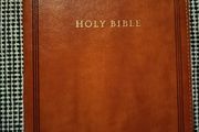 Holy Bible Sovereign Collection 9.5point Personal Size leather soft On3n3ss