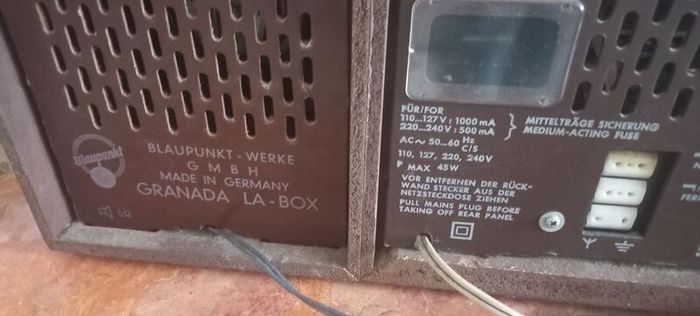 Vintage Blaupunkt radio with extra Bass speaker works and sounds great