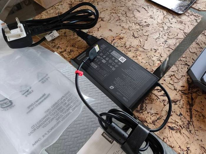 Gaming Laptop Lenovo Loq i5 12450hx 8/12 RTX4050 6gb 105w 16gb Ddr5 512GB Nvme 15.6" 144hz 1080p 300nits 100% sRGB Win11 Warranty Receipt