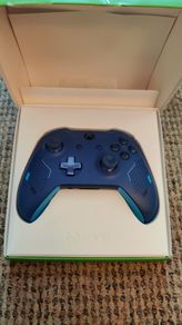 Limited Edition Official Sports Blue Xbox One controller