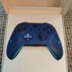 Limited Edition Official Sports Blue Xbox One controller