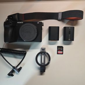Sony a6700