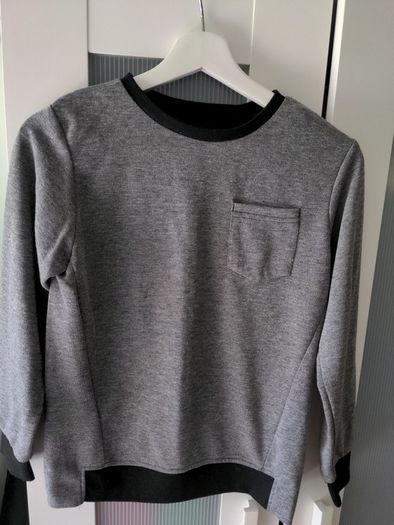Boys gorgeous smart/casual jumper