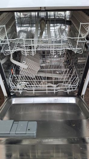 2 dishwashers free to take