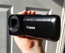 Canon HF R806 HD Video Camera Camcorder