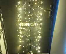 Light up tree
