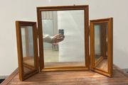 Beauty stand mirror