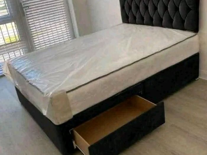 New Stylish single ,Double 4ft, 4ft6, King 5ft And 6ft Superking Sizes Divan Beds Instock. Drawers And Optional Tufted Mattresses Available. Free Delivery