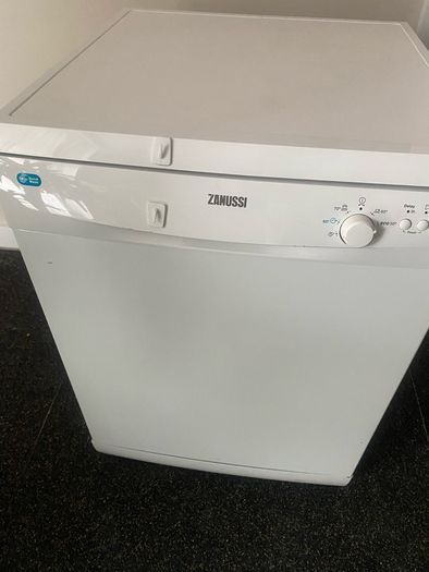 Zanussi Dishwasher