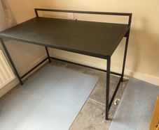 Black Desk