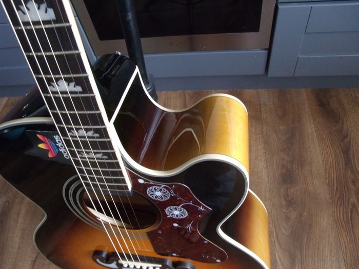 Epiphone EJ-200SCE Acoustic-Electric Guitar - Vintage Sunburst