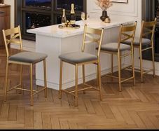 Bar stools - High chairs set of 4 ( New)