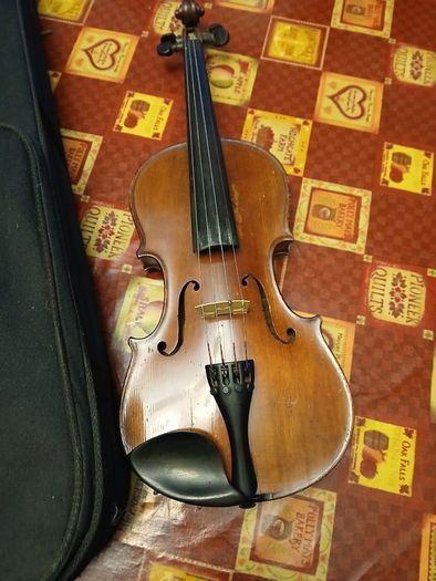 Antique Fiddle/violin