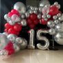 Balloon arch silver and red Image 2