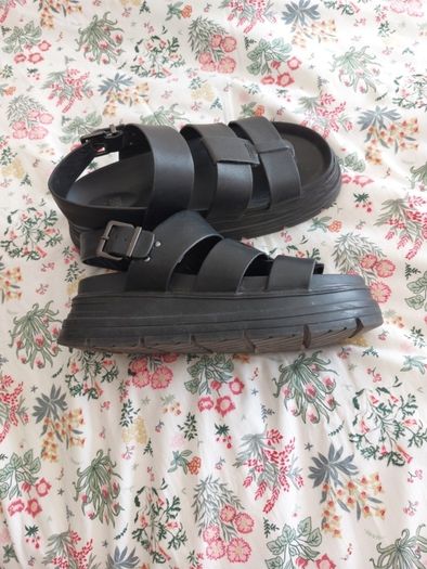 NEXT Chunky flatform sandals  size 4W