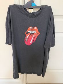 Rolling Stones size S top