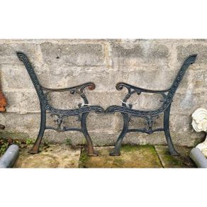 Cast Iron Bench Ends KAS1107