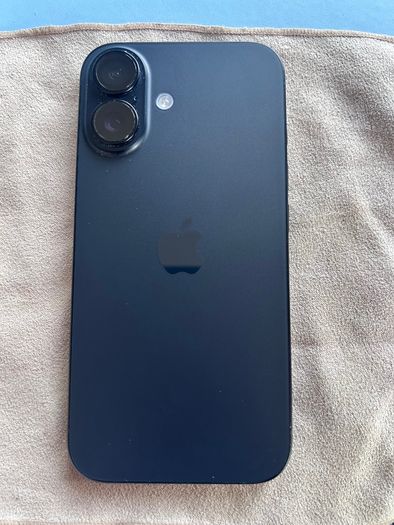 iPhone16