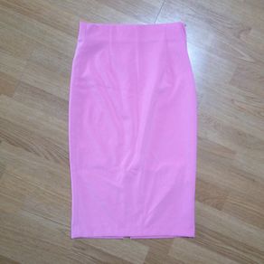 Half new Zara midi pencil skirt