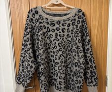 Women's jumper size 20