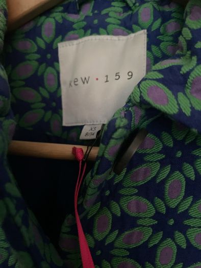 Kew coat size 8 new retro print coat