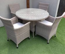 table and chairs