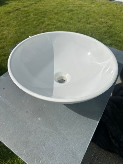 Bathroom Bowl style Sink, white