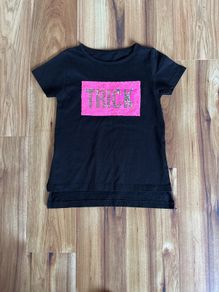 Girls Halloween t shirt age 8-9