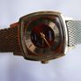 Vintage SEKONDA 1960/70s ladies wristwatch . Original Soviet production. Dial finished in burgundy and gold with black Roman numerals. Hand winding in full working order. Face showing 17 Jewels USSR. First class movement Image 2