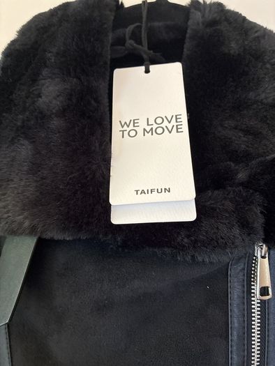 Beautiful new black suede jacket.