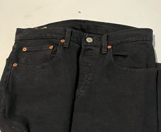 Levis 501. Black. 26x28. Button.