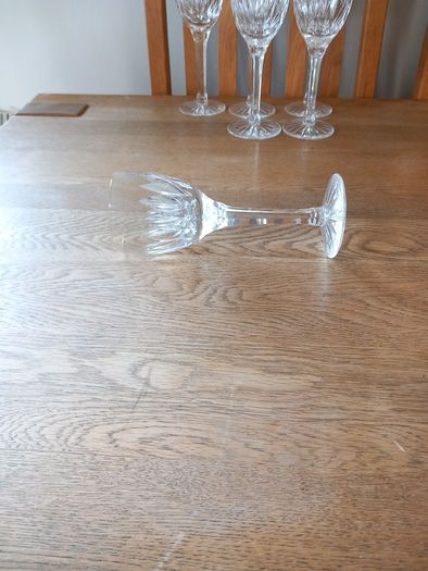 Crystal White Wine Glasses x 6