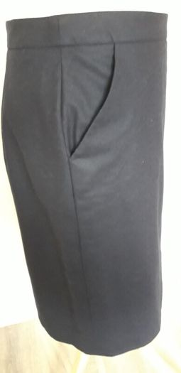 Gant High Quality Navy Wool Skirt with pockets Size 12
