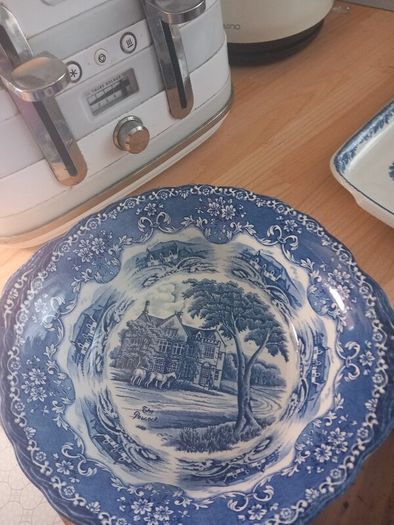 serving bowl