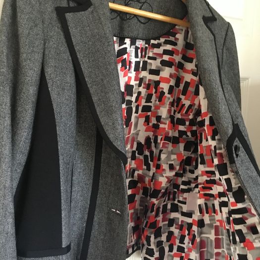 REDUCED -Fine wool designer jacket - As new, 16 /xl