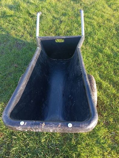 Galvanized calf barrow