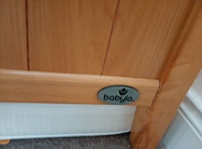 baby cot