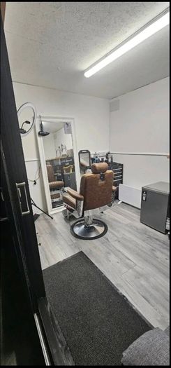 Garden Room/Home Office/Salon/Barbers
