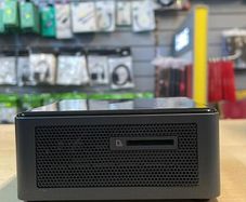 intel NUC i7 10th Gen