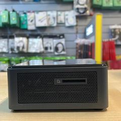 intel NUC i7 10th Gen