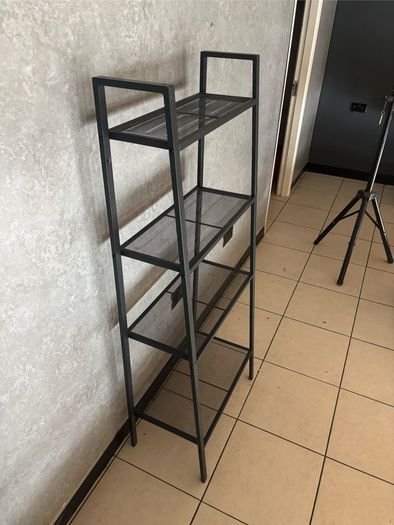 Shelf 4 Tiers Metal Ladder