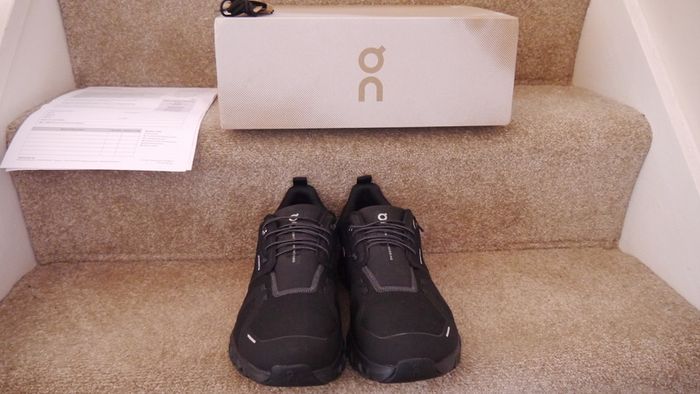 NEW On Cloud 6 WP Trainers Size 11UK - Water Proof