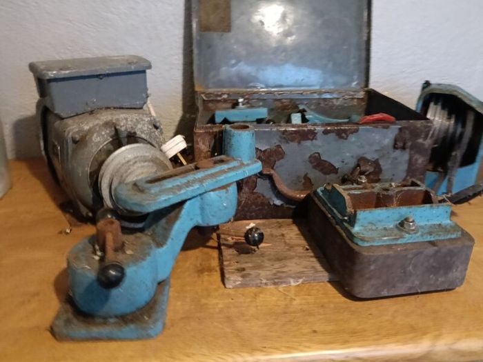 Arundel J4 Professional Lathe