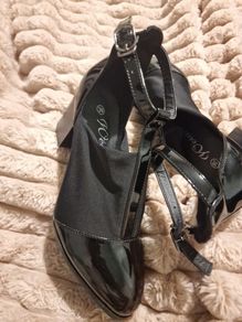 Woman shoes