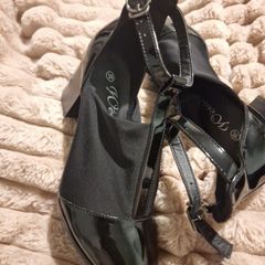 Woman shoes