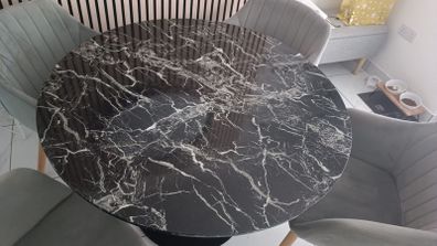 Nice Modern Round Dining table 110cm