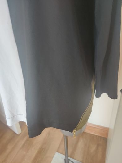 Laura scott sweatshirt size UK18 EU46 Postage included