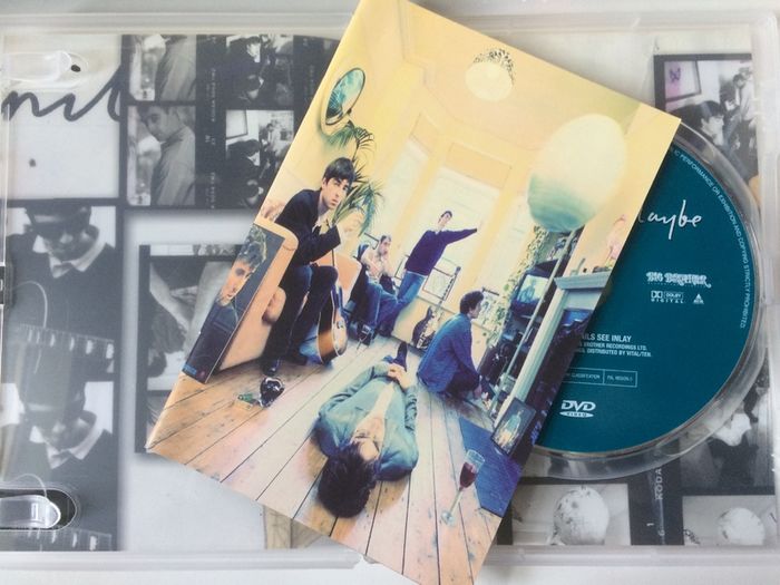 Oasis [2004] Definitely Maybe [Music 1xDVD]